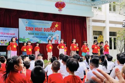 Hoạt động trải nghiệm: Tham quan trường Tiểu học Kim Đồng của các bé lớp mẫu giáo 5-6 tuổi trường Mầm non Hoa Mai
