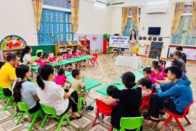 Thực hiện nhiệm vụ kế hoạch năm học 2025-2026, nhà trường đã tổ chức cuộc họp cha mẹ học sinh đầu năm học.