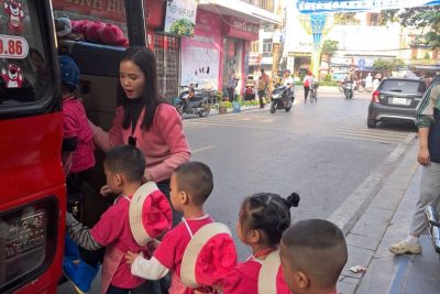 Buổi trải nghiệm của các con Trường  Mầm Non Hoa Mai tại vườn rau  Nam Hùng – Xã Nam Trực